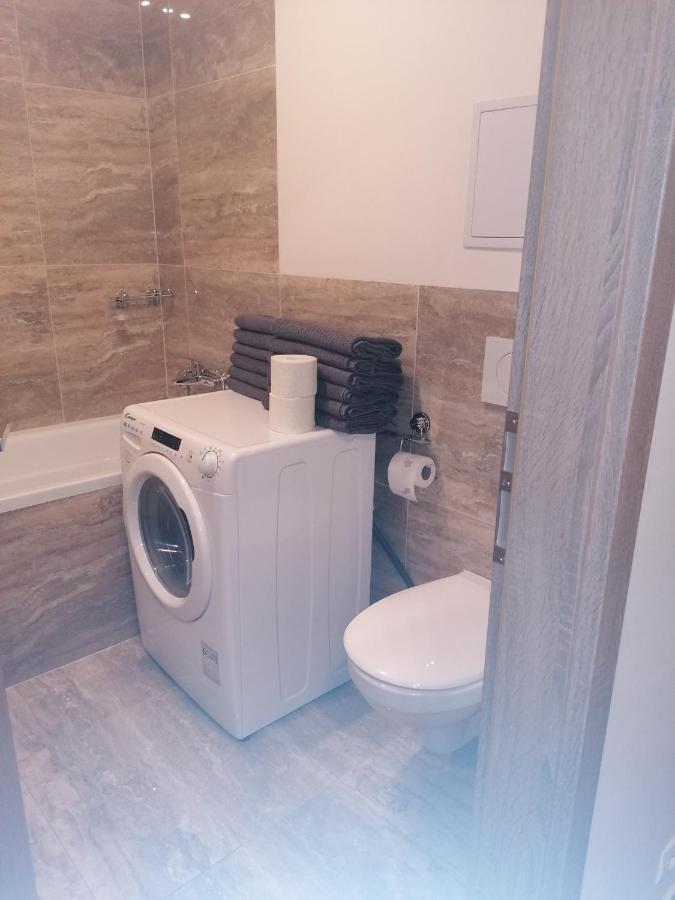 Brand New Two Room Apartment #64 In Elite Rezidence With Free Secure Parking Prague Ngoại thất bức ảnh